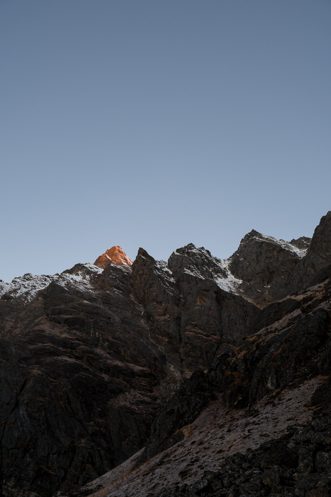 Light touching peak=
