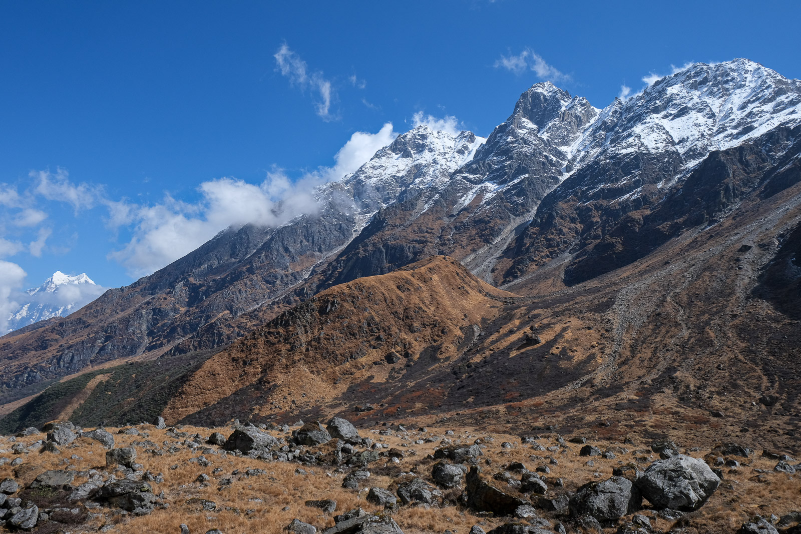 Mountains left=