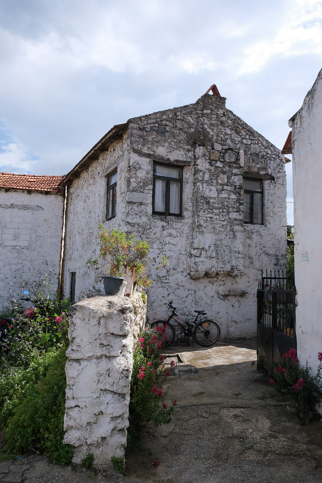 Building façade=